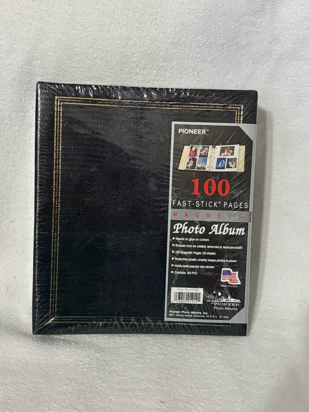 PIONEER Black Photo Album with Gold Trim